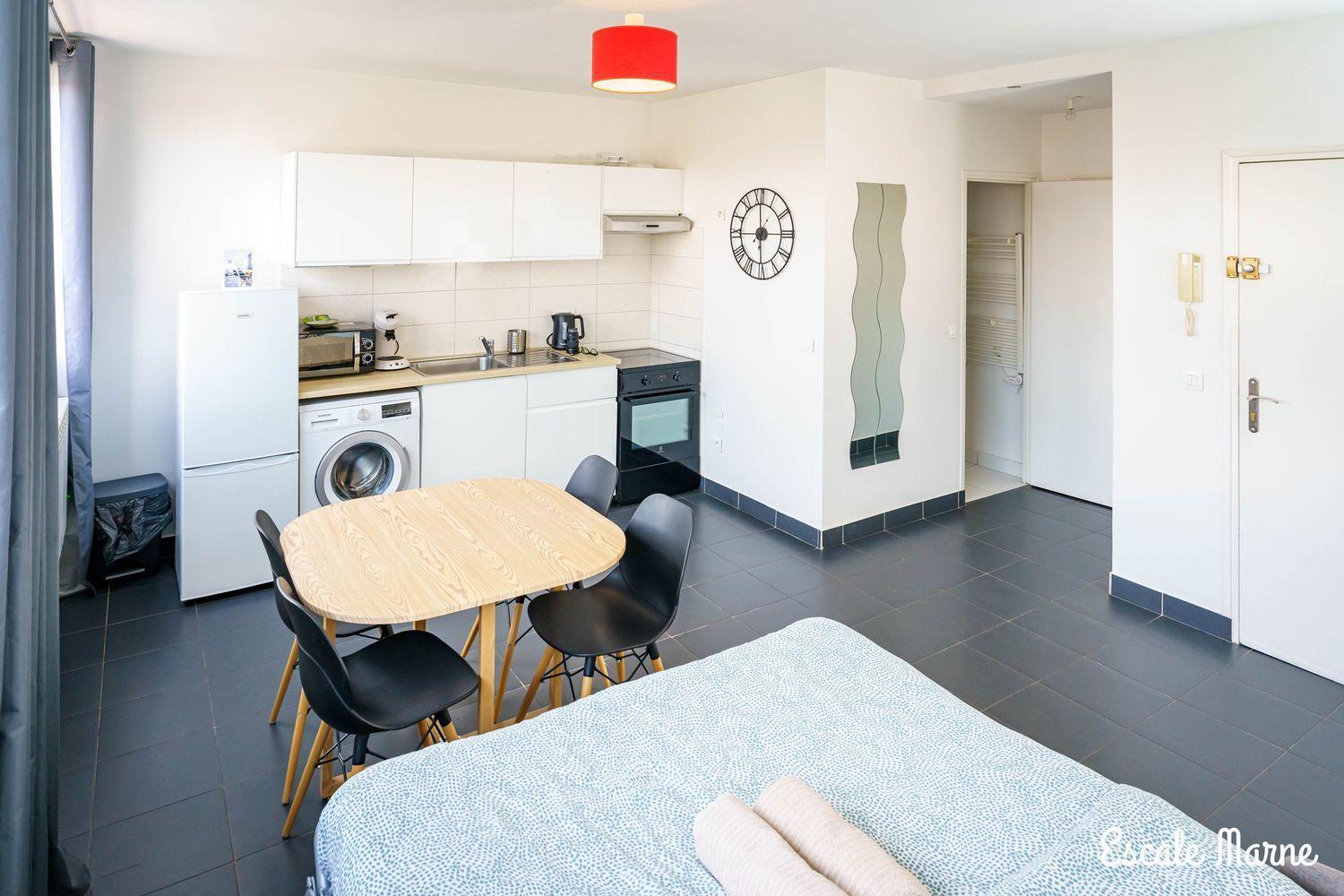 Escale-Marne Fr - 102 - Free Parking - Free Luggage Storage - All Equipped - Linen Included - Washing Machine - 10Mn Walk Metro 8 - Rer A - Panoramic View - From 1 To 4 Guests Maisons-Alfort Exterior photo